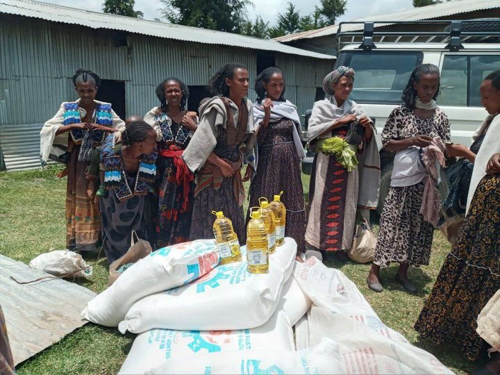Food aid at Endamokoni woreda, Tigray..